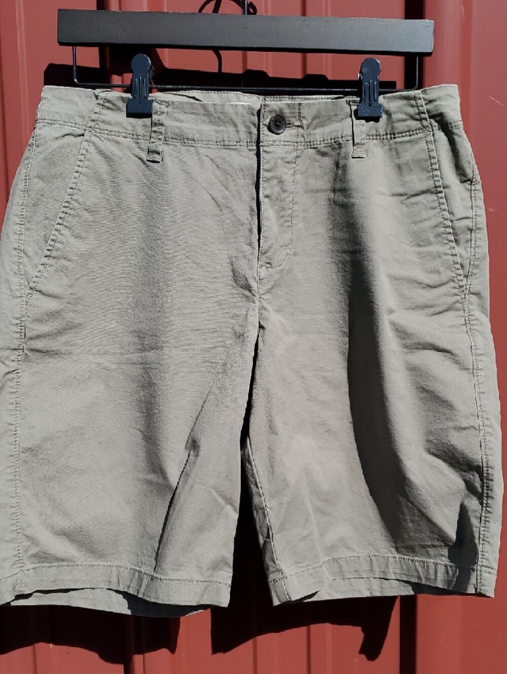 Old Navy 6 Peice Clothing Lot , 4lb 9.6 Oz Shirts , Shorts , Jeans . - Picture 16 of 16